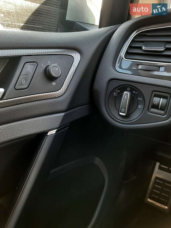 Универсал Volkswagen Golf Alltrack 2018 в Львове