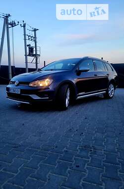 Универсал Volkswagen Golf Alltrack 2017 в Львове