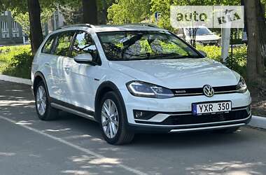 Универсал Volkswagen Golf Alltrack 2017 в Львове