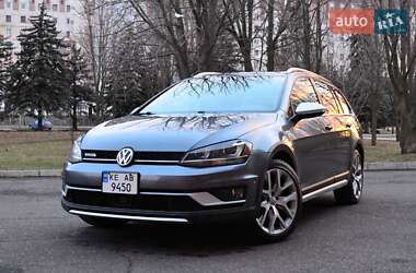 Універсал Volkswagen Golf Alltrack 2016 в Кривому Розі