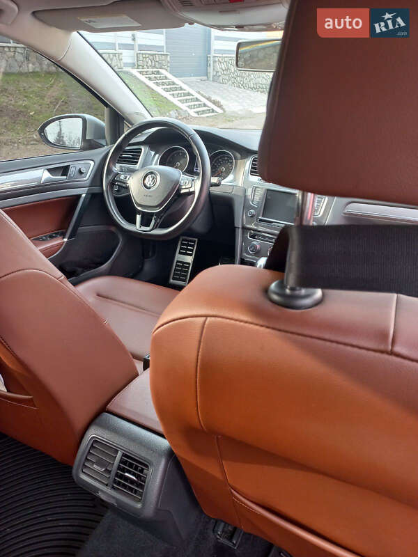 Универсал Volkswagen Golf Alltrack 2016 в Кременчуге