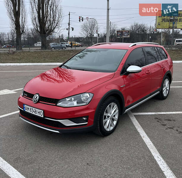 Универсал Volkswagen Golf Alltrack 2016 в Житомире