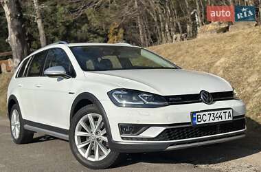 Универсал Volkswagen Golf Alltrack 2017 в Дрогобыче