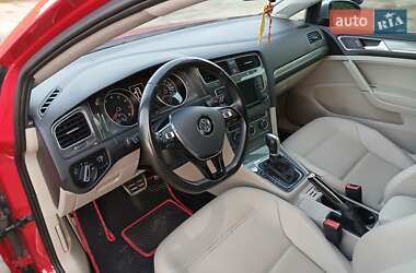 Універсал Volkswagen Golf Alltrack 2016 в 