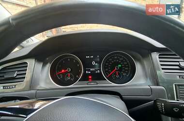 Універсал Volkswagen Golf Alltrack 2017 в 