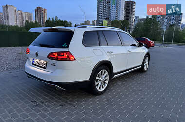 Универсал Volkswagen Golf Alltrack 2017 в 