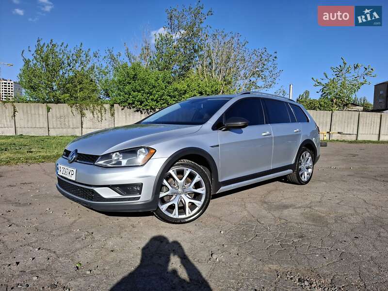 Volkswagen Golf Alltrack 2016