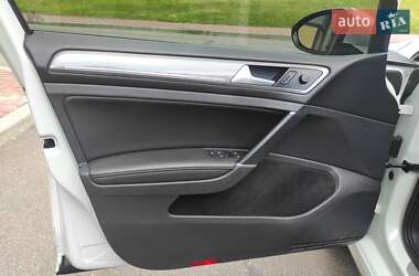 Універсал Volkswagen Golf Alltrack 2017 в 