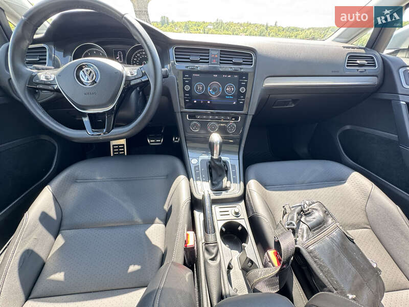 Універсал Volkswagen Golf Alltrack 2017 в Василькові