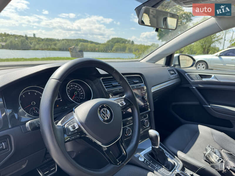 Універсал Volkswagen Golf Alltrack 2017 в Василькові