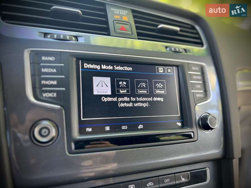 Универсал Volkswagen Golf Alltrack 2016 в Запорожье