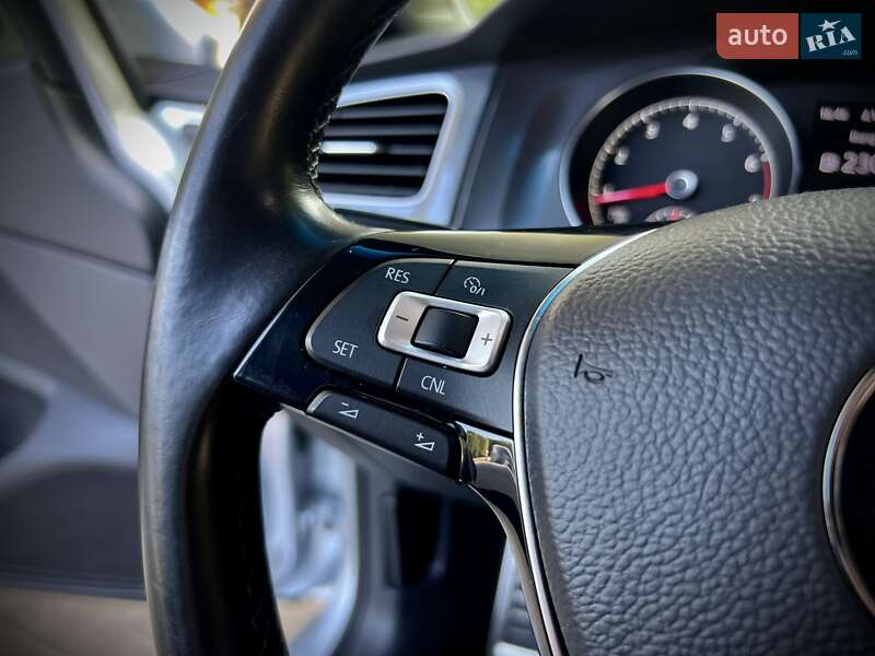 Универсал Volkswagen Golf Alltrack 2016 в Запорожье