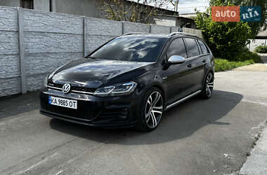 Універсал Volkswagen Golf Alltrack 2019 в Києві