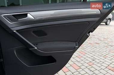 Універсал Volkswagen Golf Alltrack 2018 в 