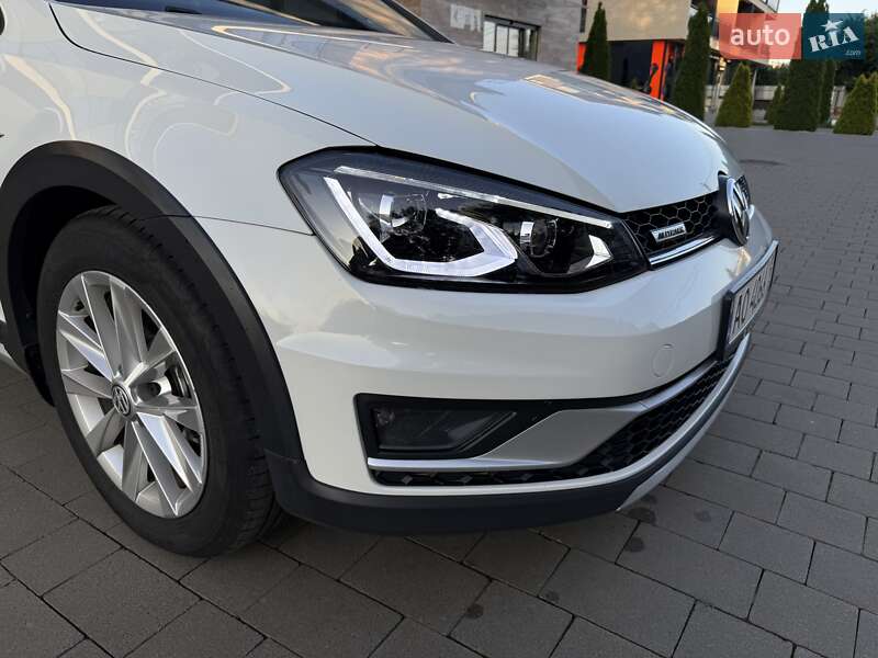 Универсал Volkswagen Golf Alltrack 2016 в Ужгороде