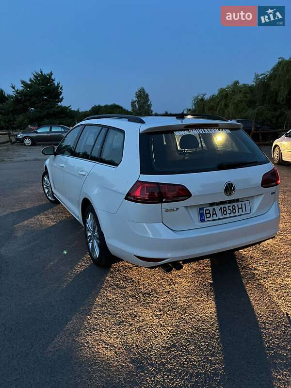 Универсал Volkswagen Golf Alltrack 2015 в Гайвороне