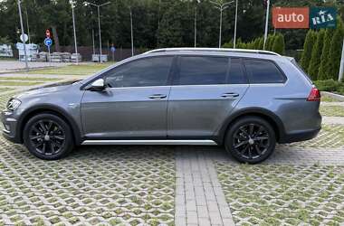 Универсал Volkswagen Golf Alltrack 2016 в 