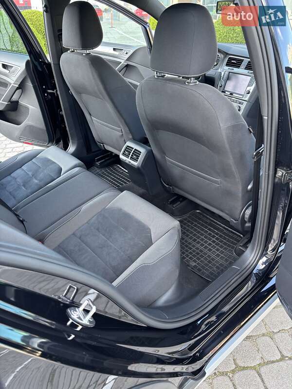 Универсал Volkswagen Golf Alltrack 2015 в Львове фото 11 Универсал Volkswagen Golf Alltrack 2015 в Львове