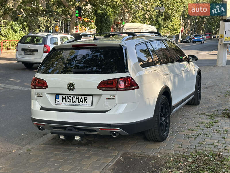 Универсал Volkswagen Golf Alltrack 2016 в Одессе