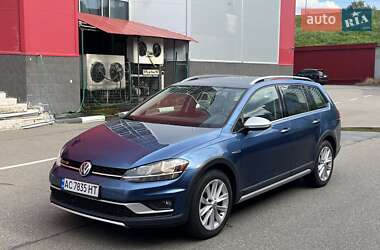 Универсал Volkswagen Golf Alltrack 2019 в Киеве