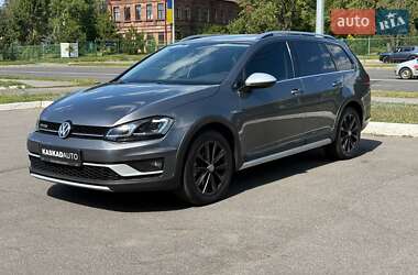 Универсал Volkswagen Golf Alltrack 2016 в Харькове