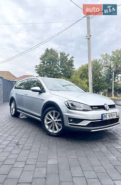 Универсал Volkswagen Golf Alltrack 2017 в Николаеве