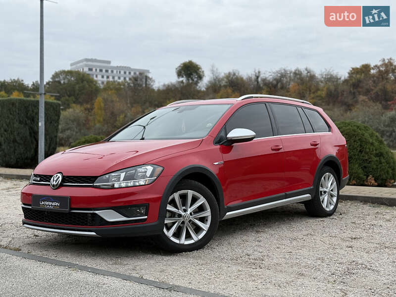 Универсал Volkswagen Golf Alltrack 2019 в 