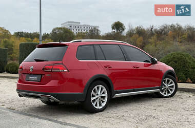 Универсал Volkswagen Golf Alltrack 2019 в 