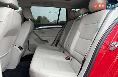 Универсал Volkswagen Golf Alltrack 2019 в 