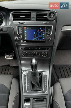 Универсал Volkswagen Golf Alltrack 2015 в Киеве