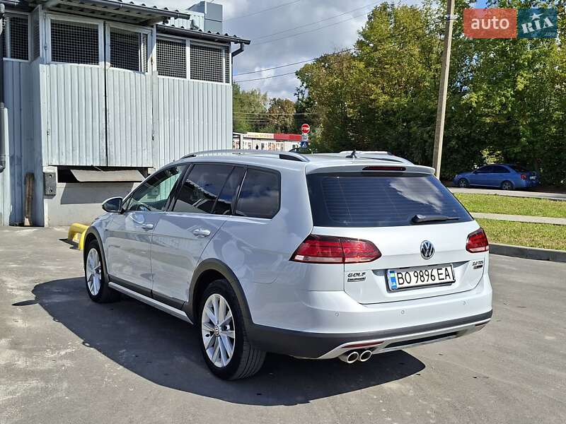 Универсал Volkswagen Golf Alltrack 2018 в Борщеве