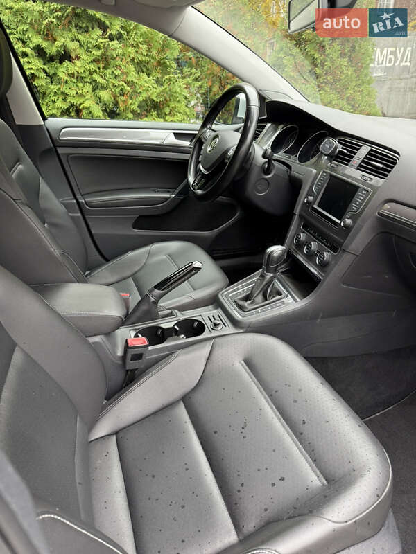 Универсал Volkswagen Golf Alltrack 2016 в Львове фото 10 Универсал Volkswagen Golf Alltrack 2016 в Львове