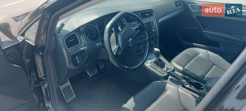 Універсал Volkswagen Golf Alltrack 2017 в Дніпрі