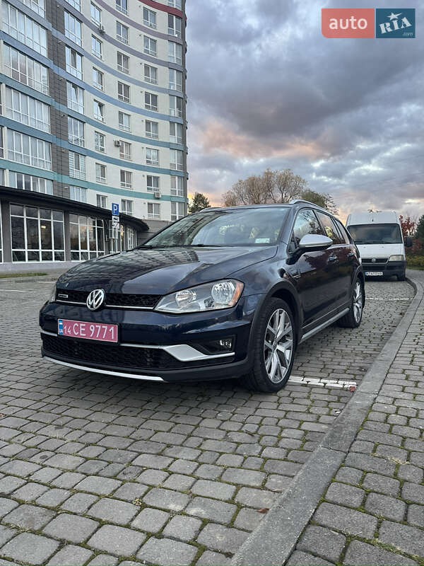 Универсал Volkswagen Golf Alltrack 2016 в Ивано-Франковске