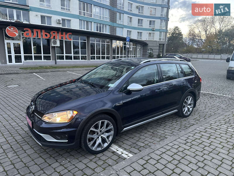 Универсал Volkswagen Golf Alltrack 2016 в Ивано-Франковске