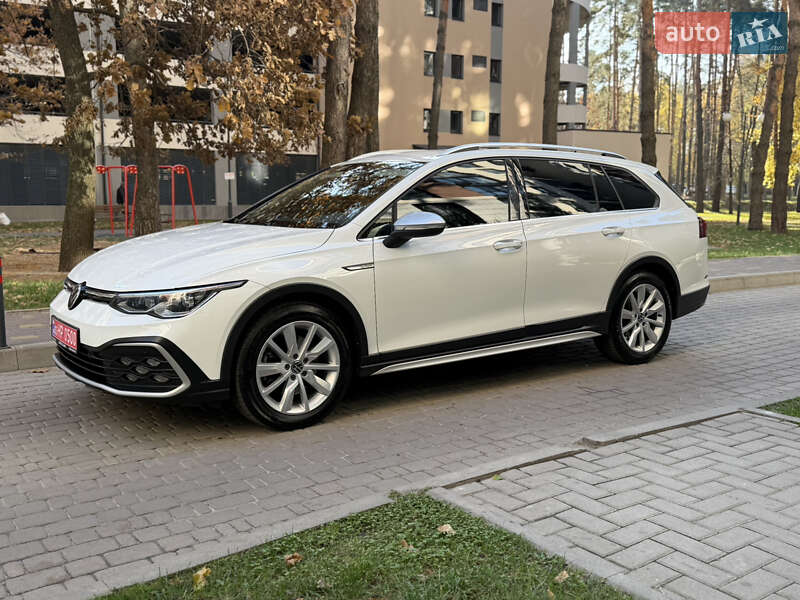 Универсал Volkswagen Golf Alltrack 2023 в Броварах