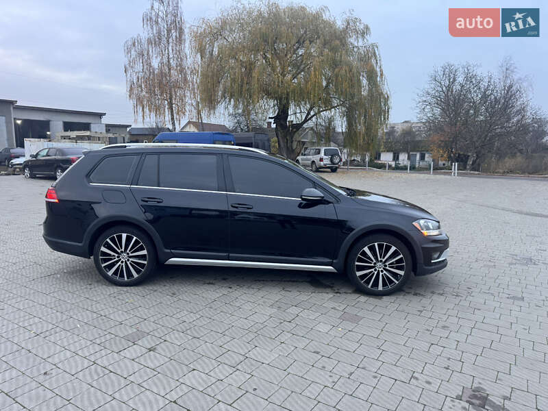 Универсал Volkswagen Golf Alltrack 2019 в Владимире фото 13 Универсал Volkswagen Golf Alltrack 2019 в Владимире