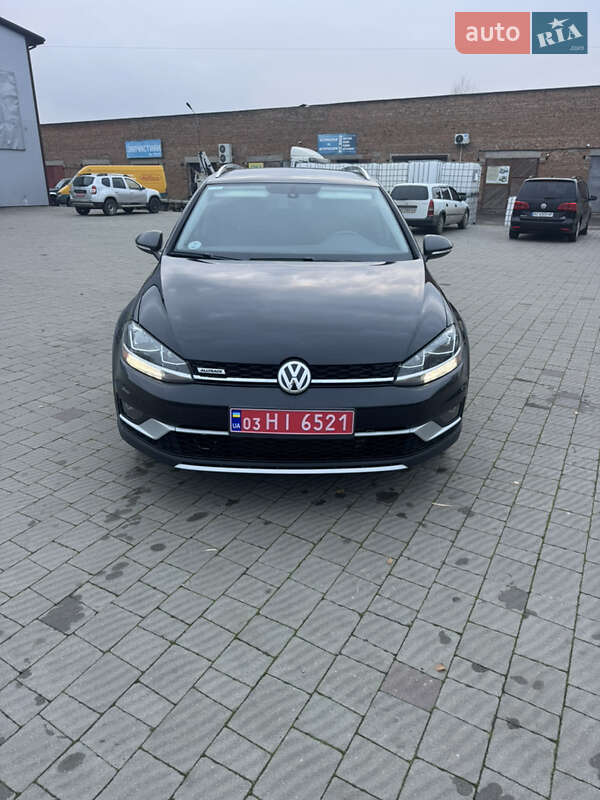 Универсал Volkswagen Golf Alltrack 2019 в Владимире фото 25 Универсал Volkswagen Golf Alltrack 2019 в Владимире
