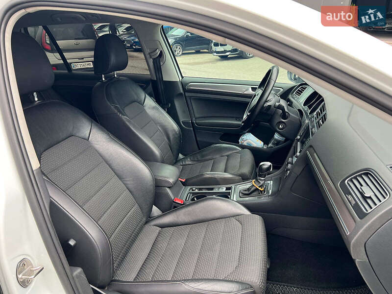 Універсал Volkswagen Golf Alltrack 2016 в Львові