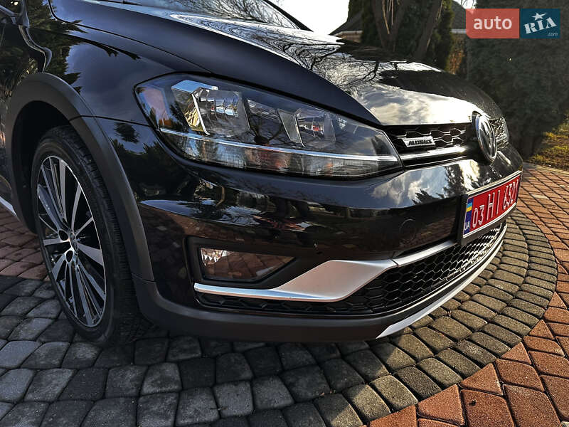 Универсал Volkswagen Golf Alltrack 2019 в Хусте