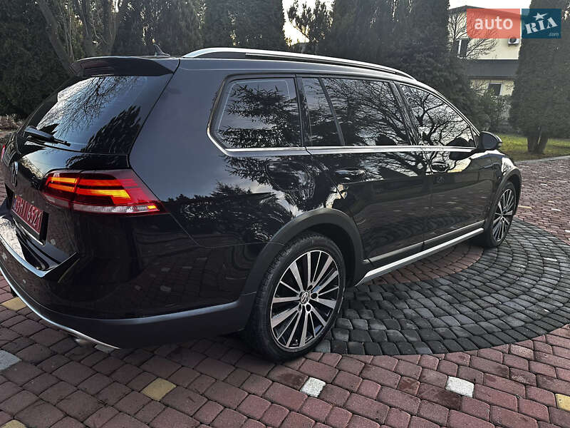 Универсал Volkswagen Golf Alltrack 2019 в Хусте