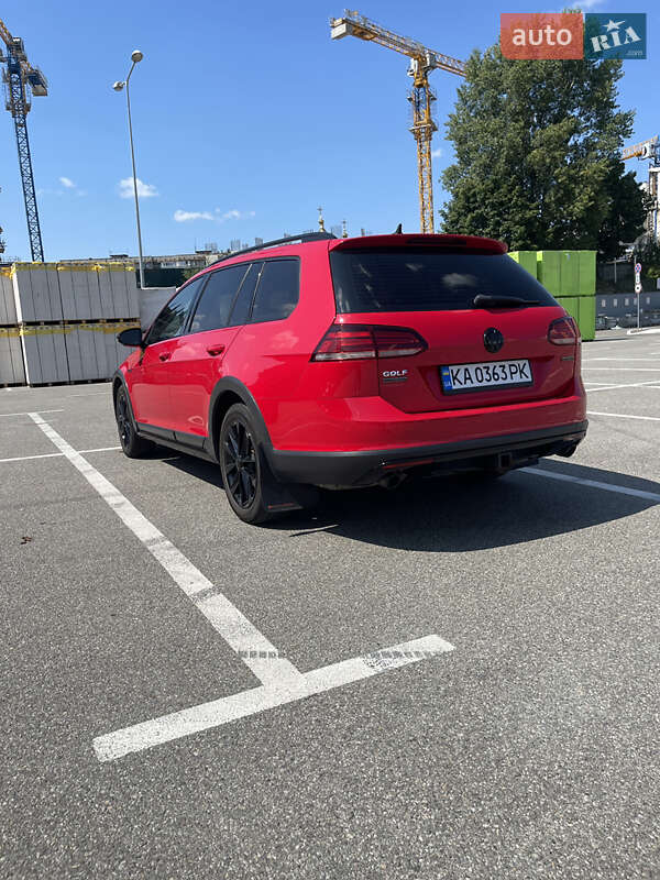 Универсал Volkswagen Golf Alltrack 2019 в Киеве