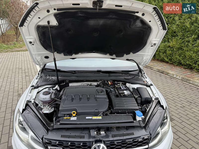 Универсал Volkswagen Golf Alltrack 2020 в Луцке фото 30 Универсал Volkswagen Golf Alltrack 2020 в Луцке