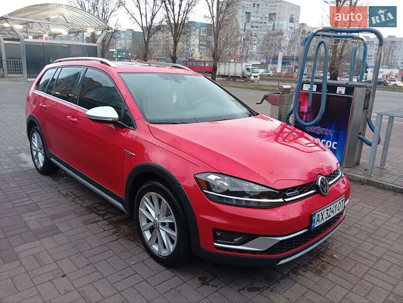 Универсал Volkswagen Golf Alltrack 2019 в Днепре