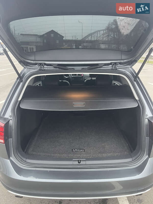 Универсал Volkswagen Golf Alltrack 2018 в Киеве фото 29 Универсал Volkswagen Golf Alltrack 2018 в Киеве