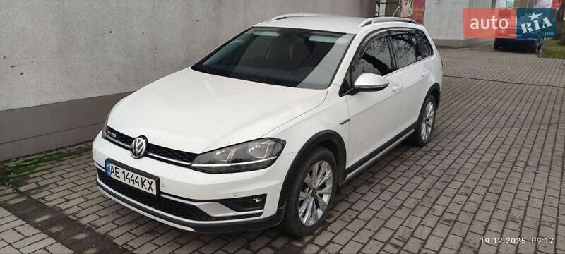 Універсал Volkswagen Golf Alltrack 2019 в Дніпрі фото 2 Універсал Volkswagen Golf Alltrack 2019 в Дніпрі
