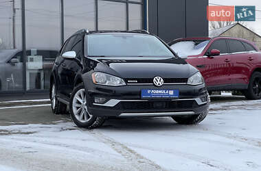 Універсал Volkswagen Golf Alltrack 2017 в Нововолинську