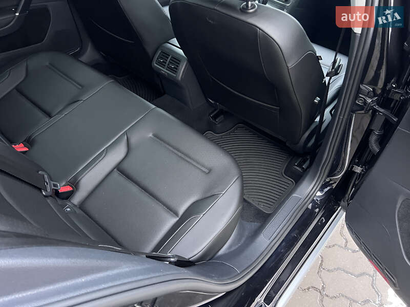 Универсал Volkswagen Golf Alltrack 2017 в Нововолынске