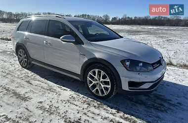 Универсал Volkswagen Golf Alltrack 2017 в Новых Санжарах