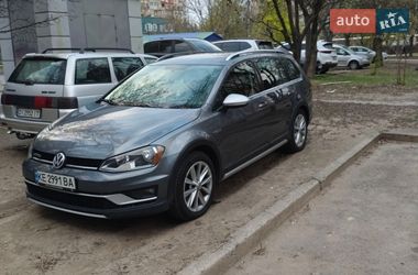 Універсал Volkswagen Golf Alltrack 2016 в Дніпрі